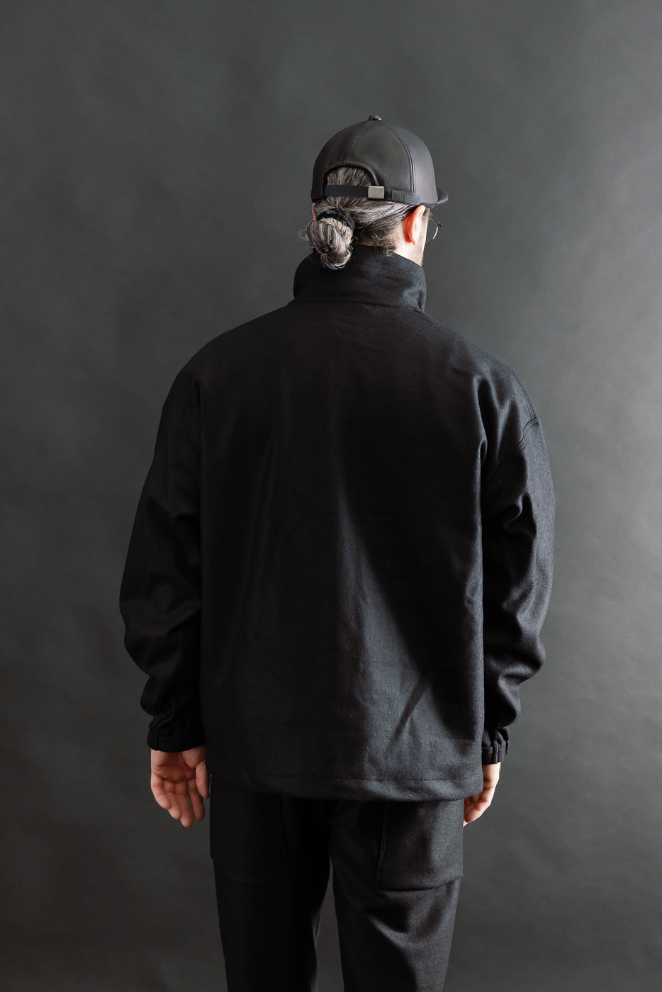 Full back view of male model 5'9