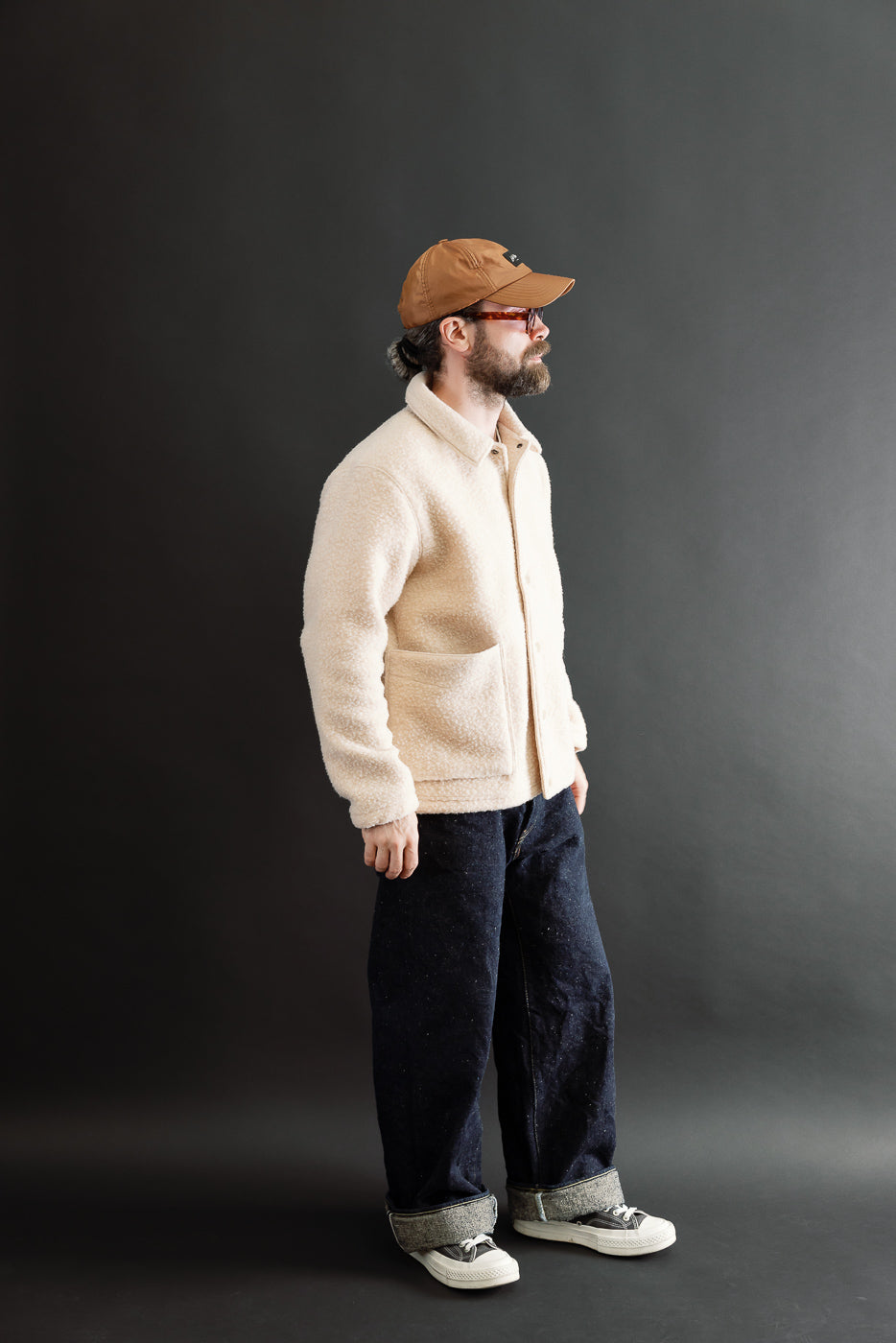 Full body profile of a male model (5'9