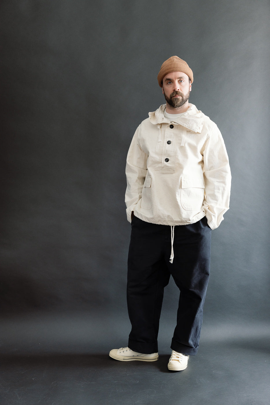 Full body front view of male model, 5'9