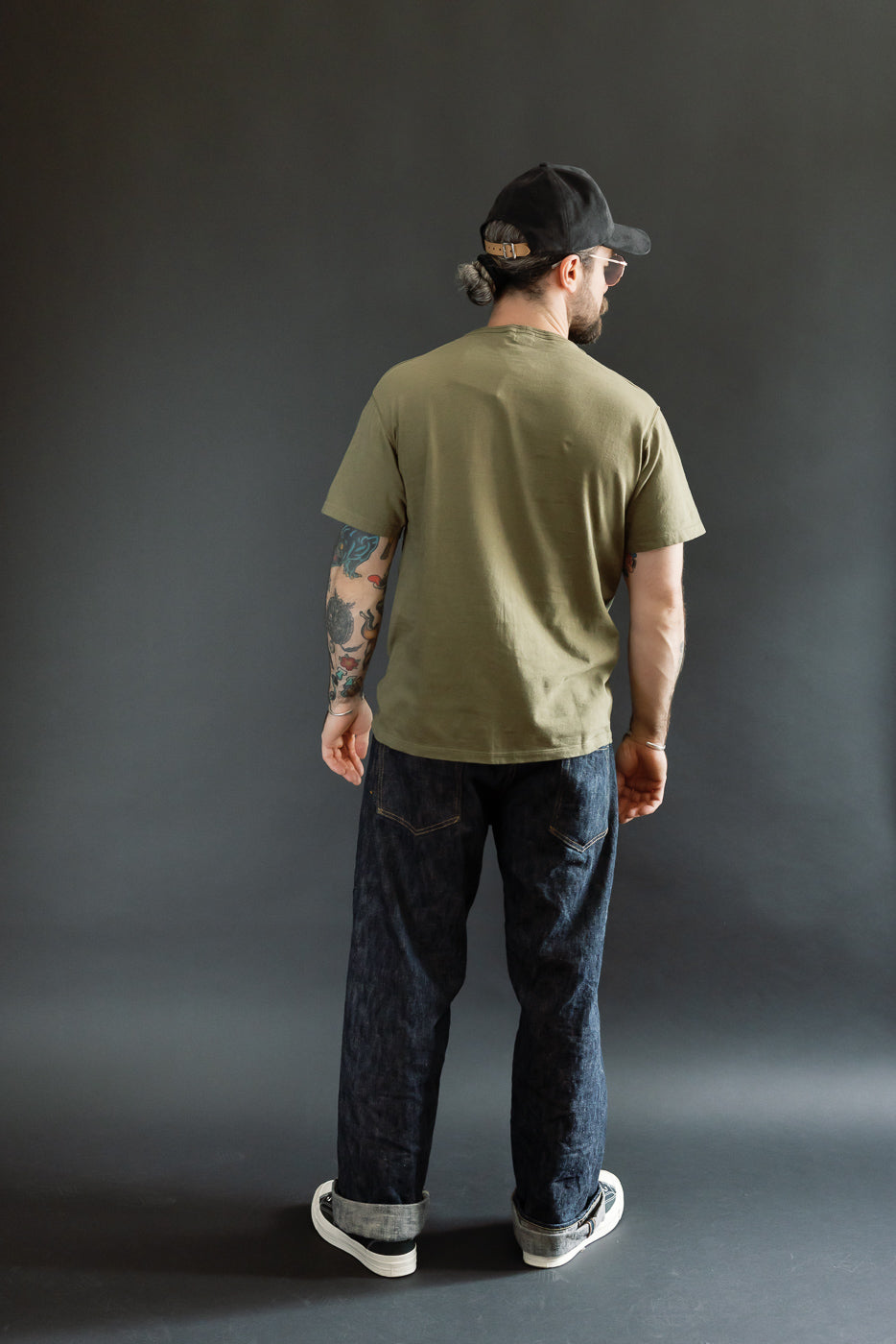 Male model, 5'9