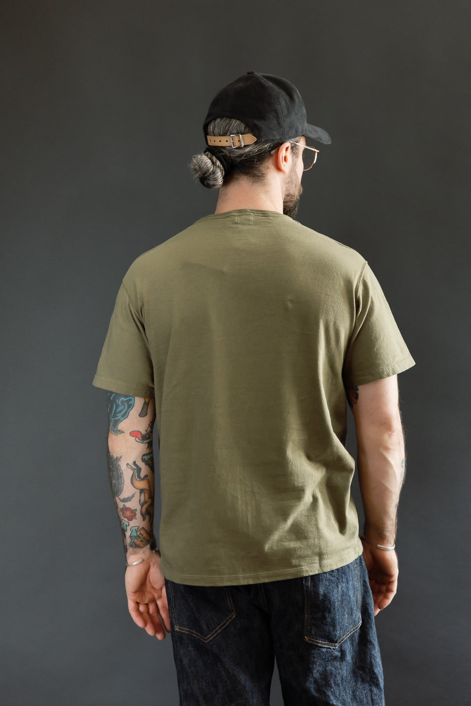 Male model, 5'9