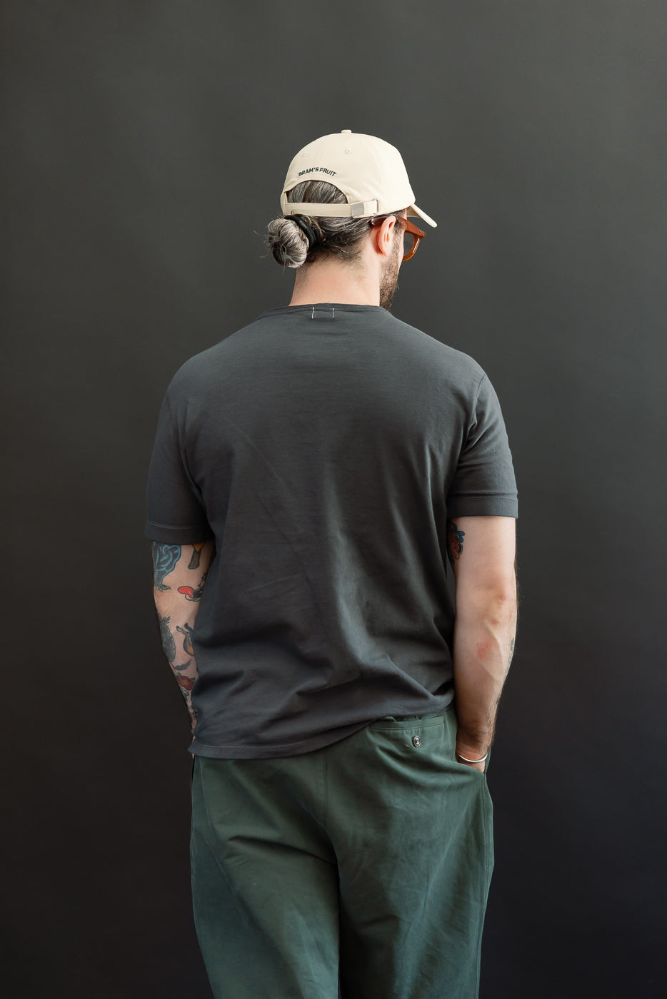 Back view of male model, 5'9