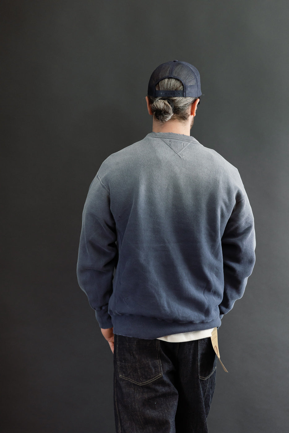 Back view of a 5'9