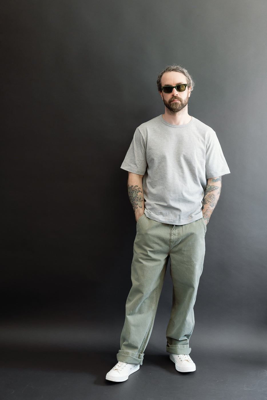 Full body front view of a male model (5'9