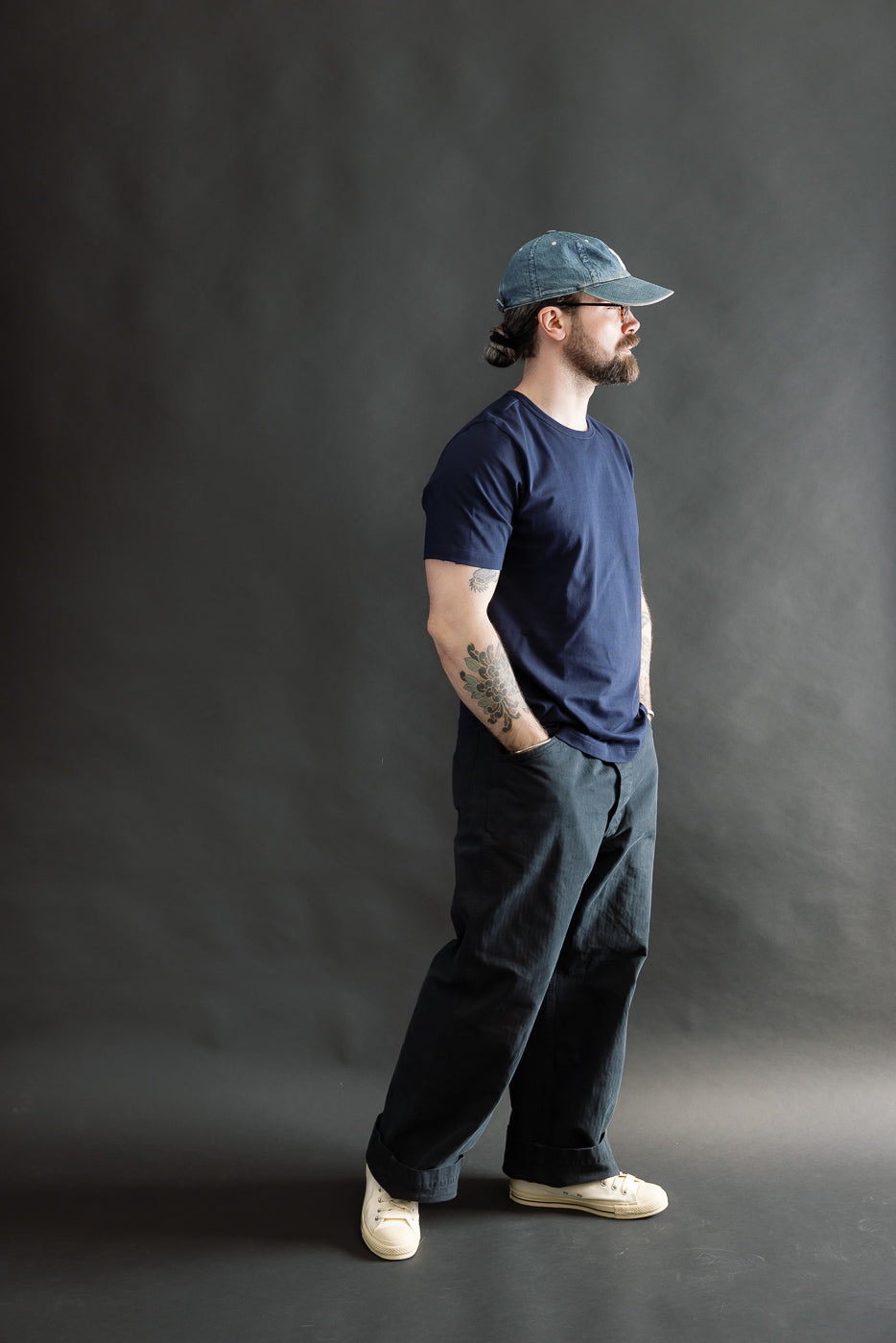 Full body side view of male model 5'9