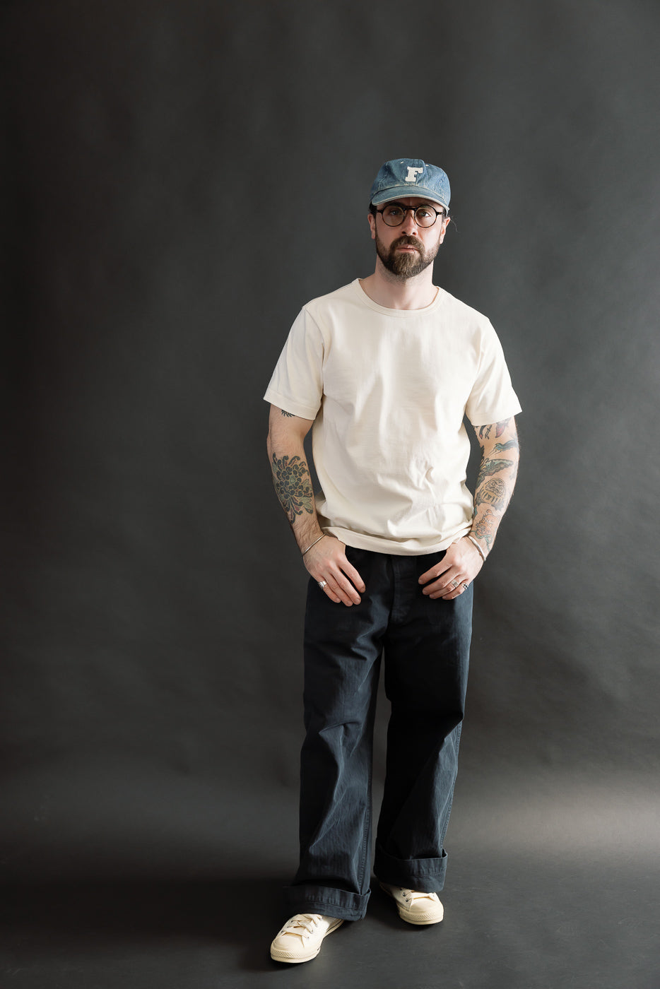 Full body front view of male model, 5'9