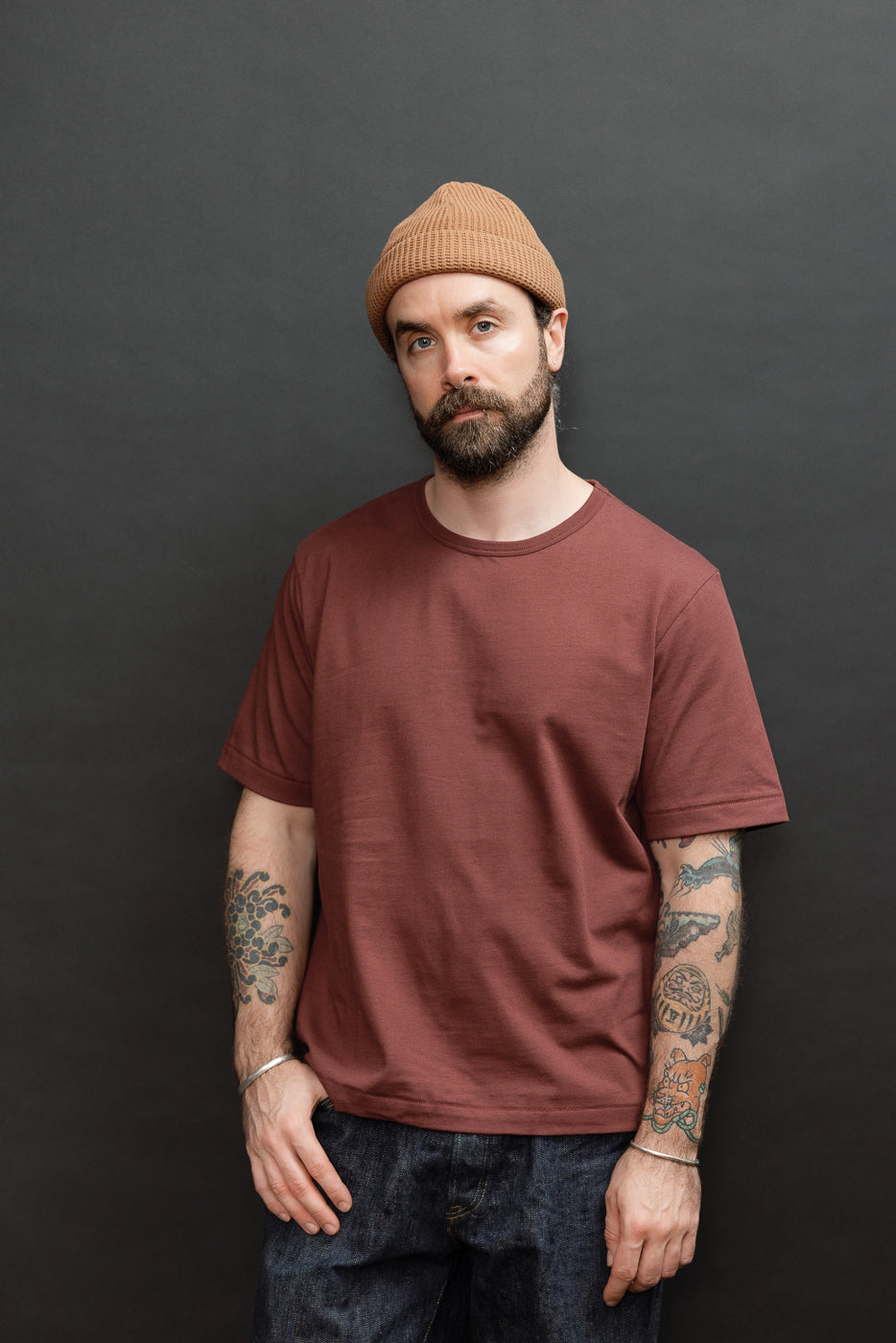 Full body front view of a male model, 5'9