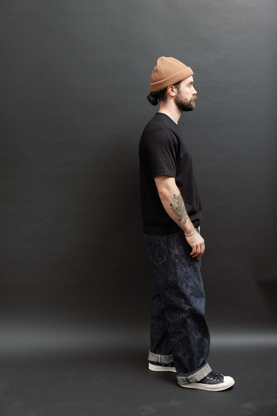 Full body side view of a 5'9