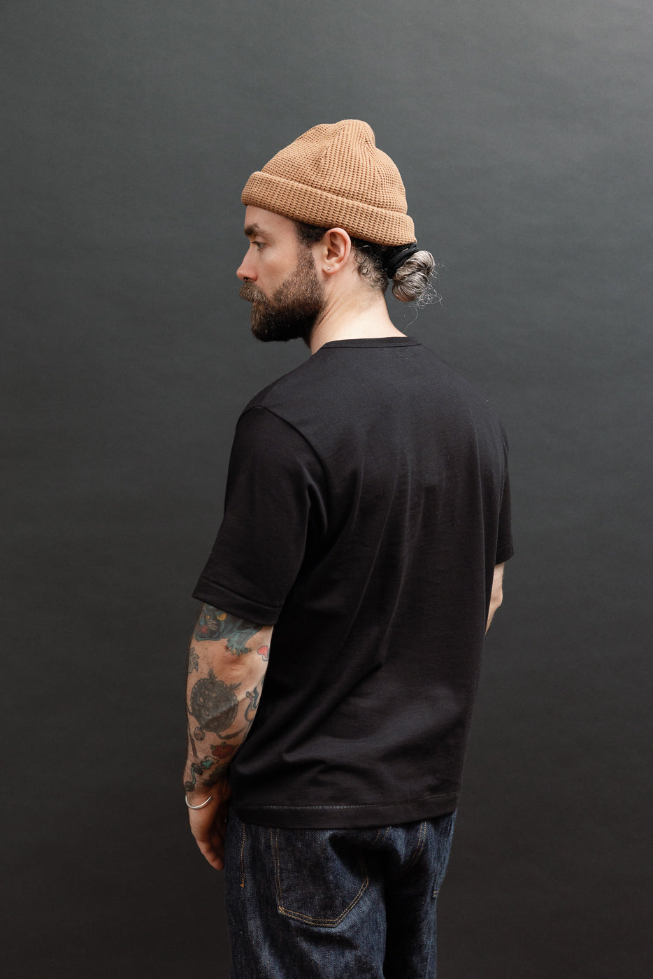 Back view of a 5'9