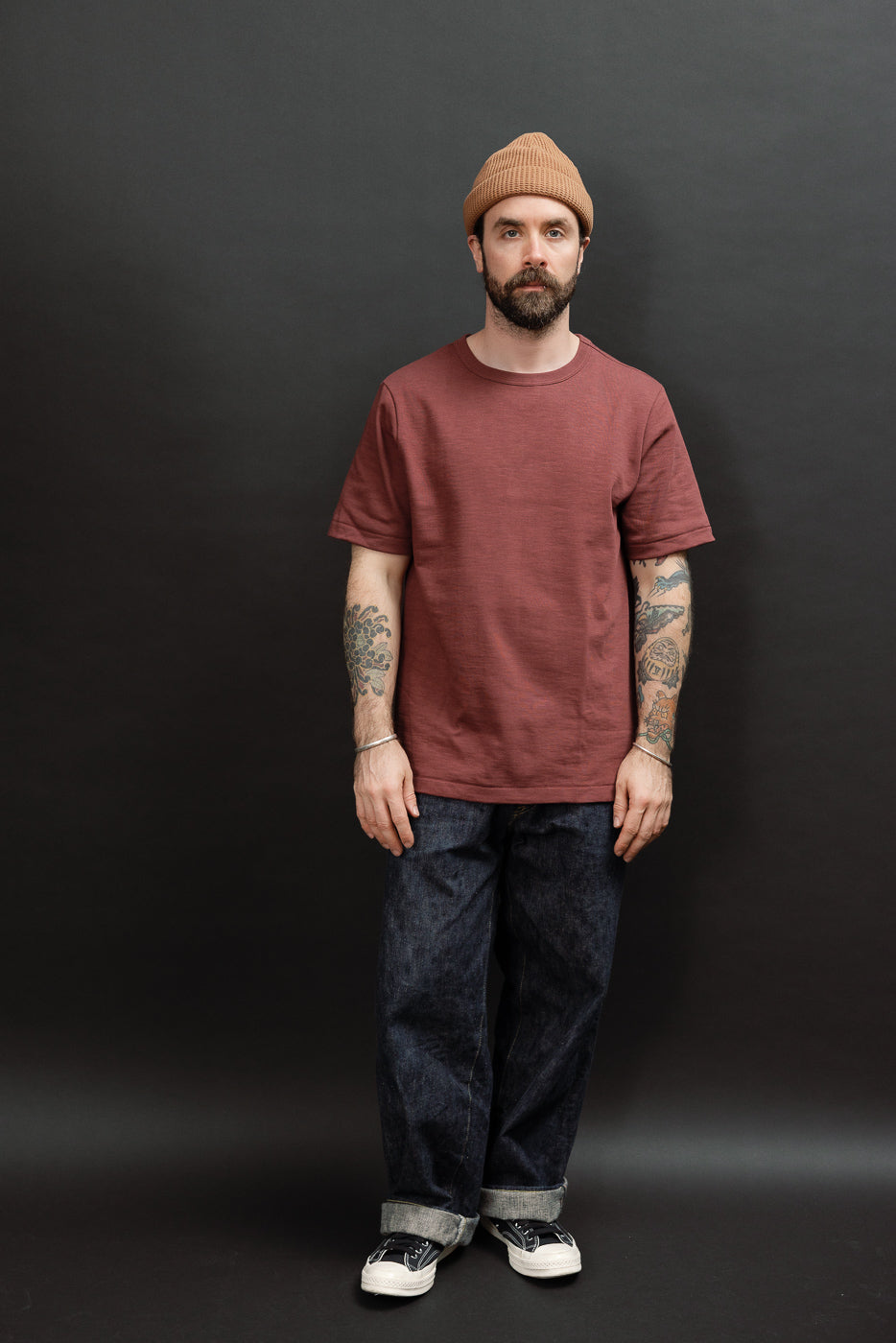 Full body front view of a 5'9