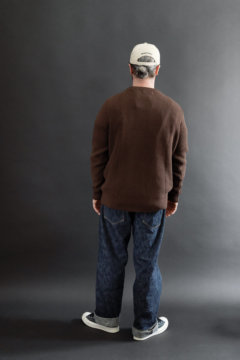 Full body back view of a male model, 5'9