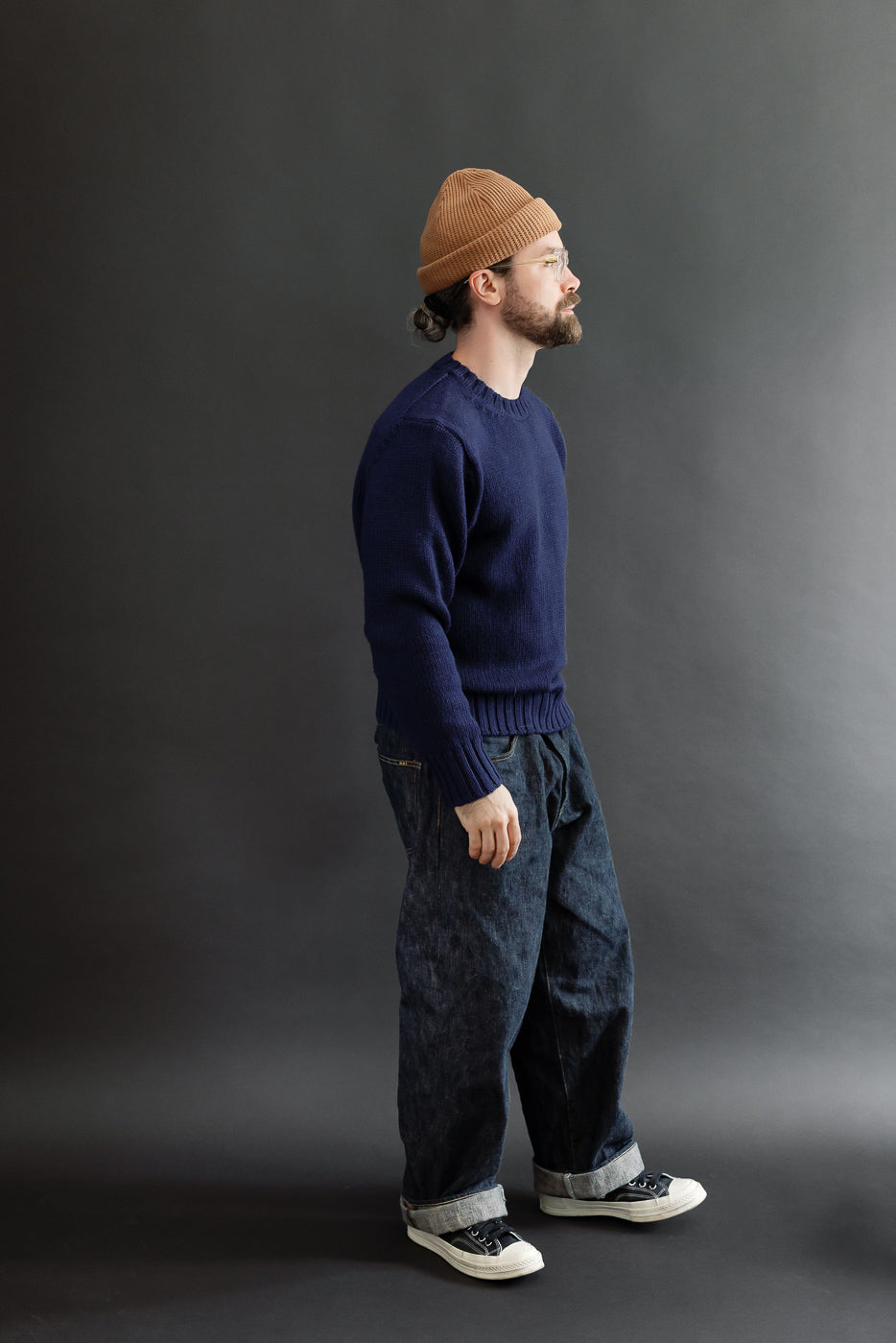 Full body side view of a 5'9