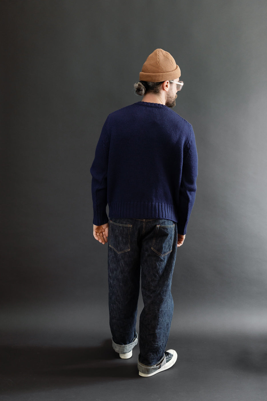 Full body back view of a 5'9