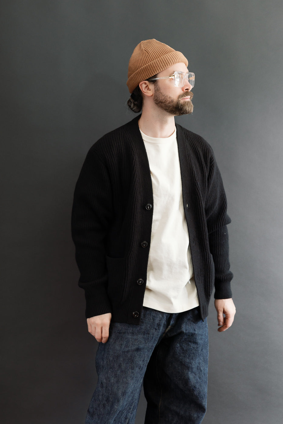 Full body, front view: male model (5'9
