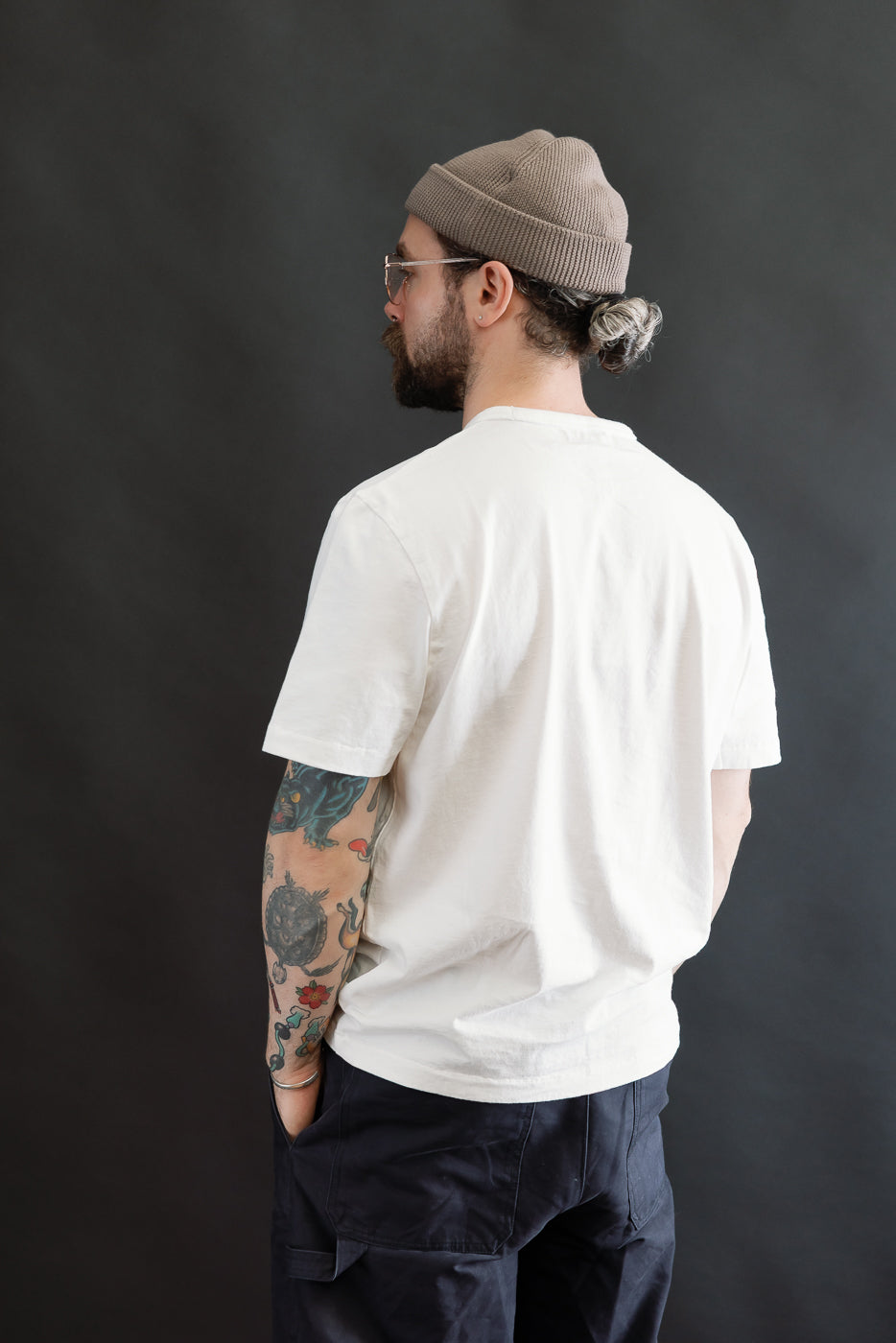 TEE02.01 - 16oz Classic Cotton Jersey T-Shirt Classic Fit - White
