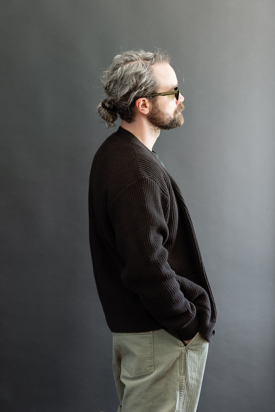 Side view, full body of a 5'9