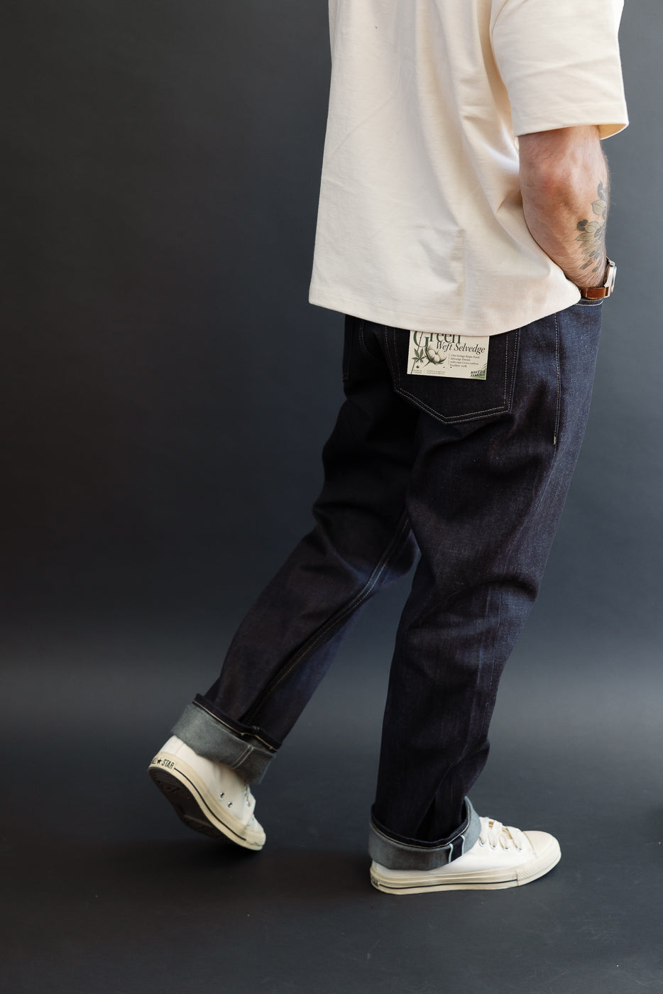 Back view of male model, 5'9