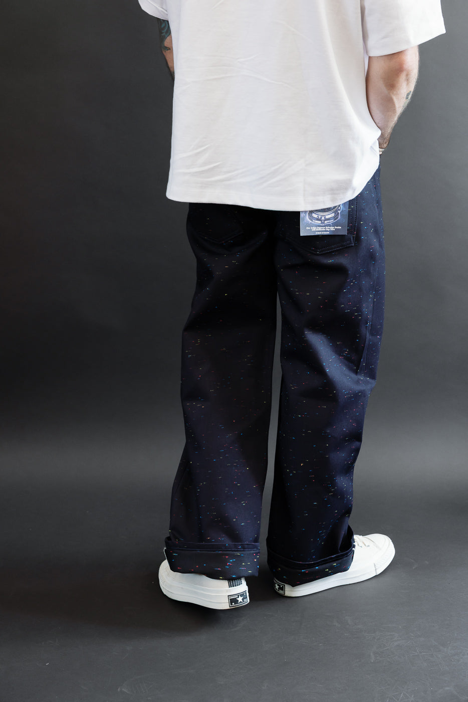 Back view of male model, 5'9