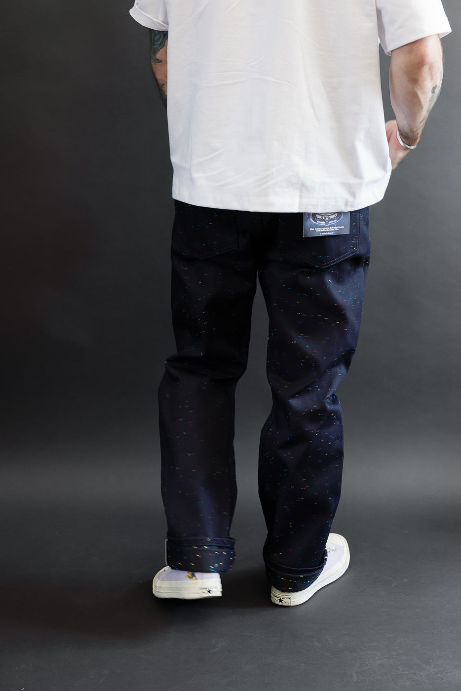 Back view of full body shot: 5'9