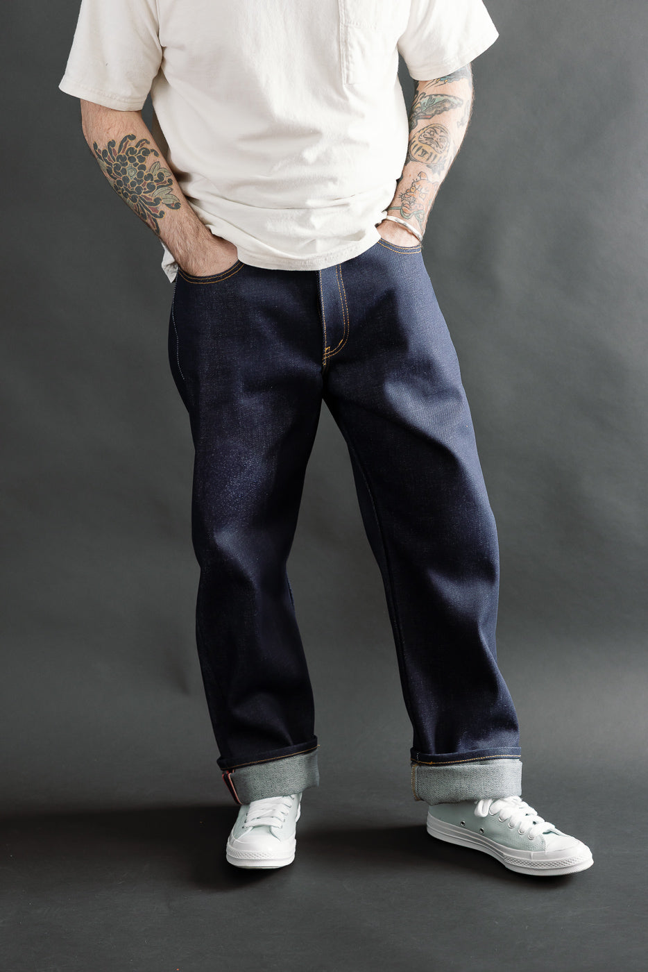 Front view full body of male model 5'9