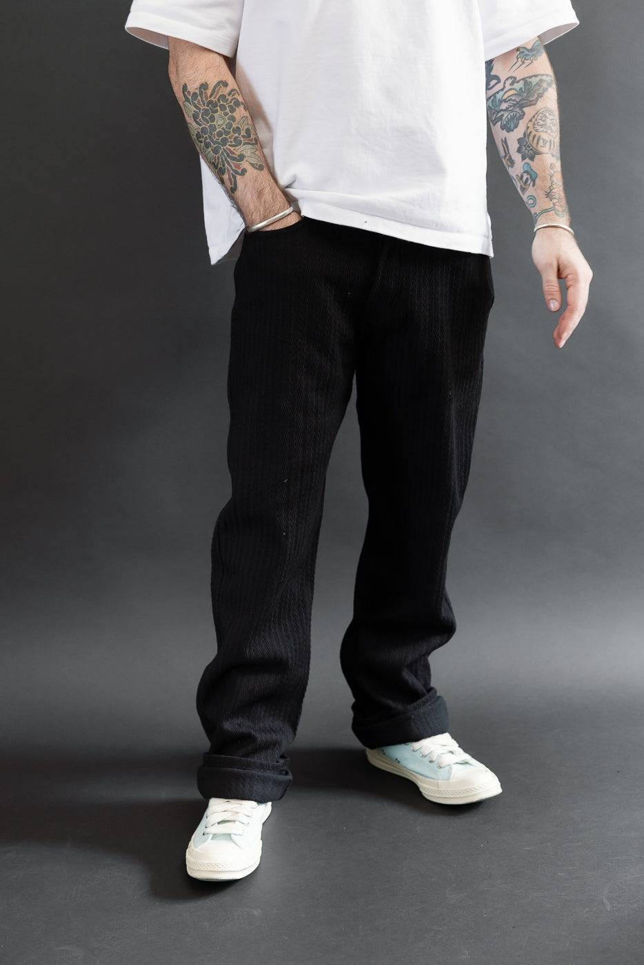 Full body side view of a 5'9