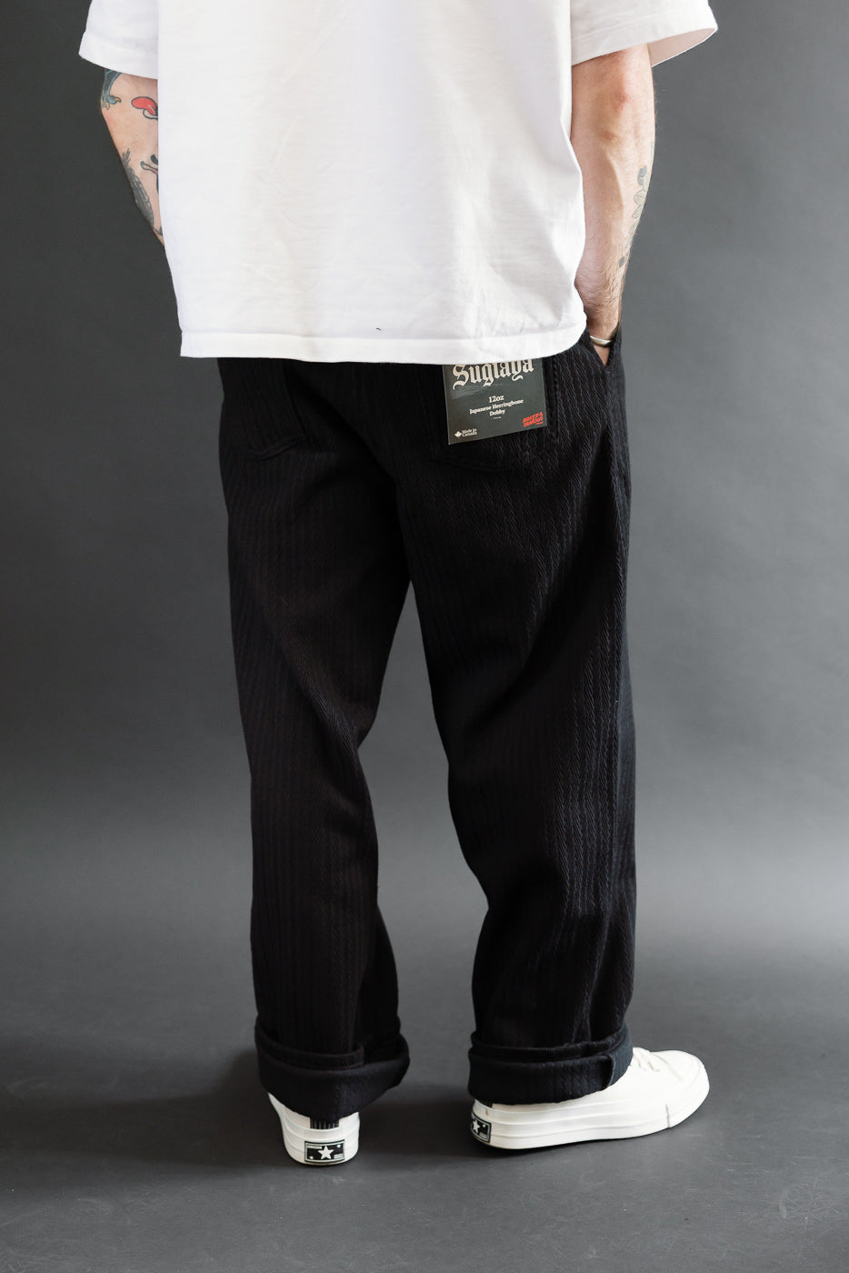 Back view, full body of a 5'9