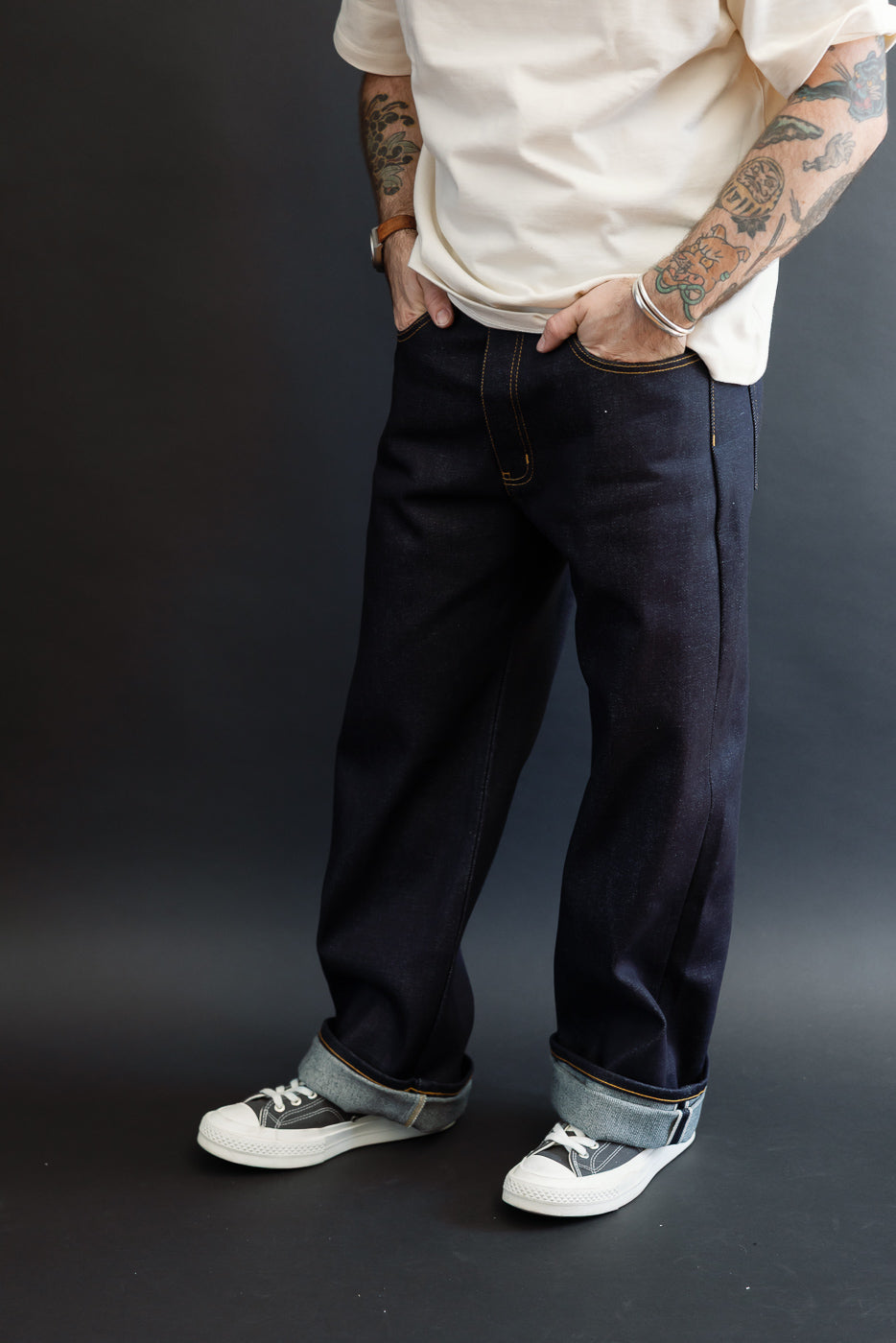 Full body front view of male model, 5'9