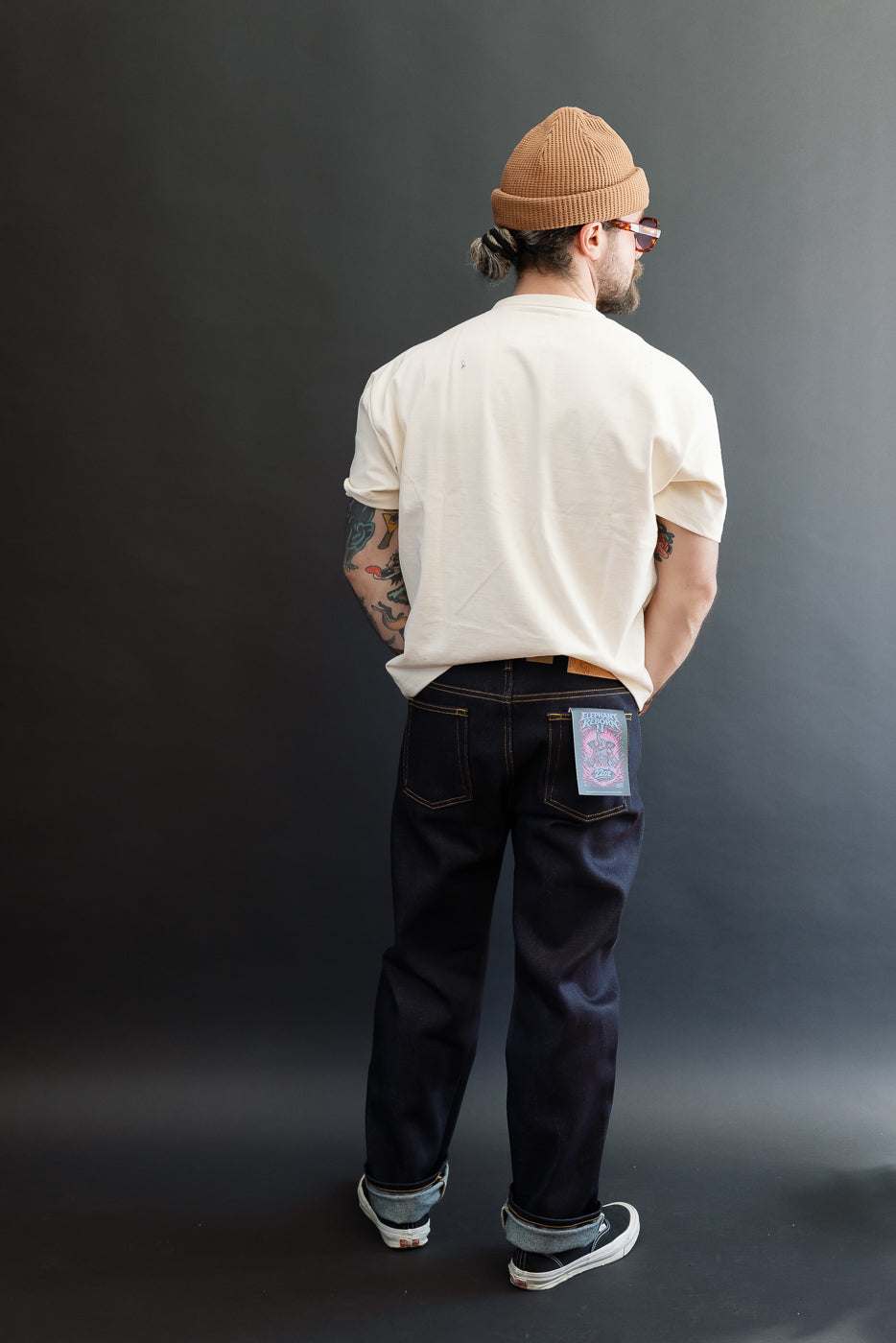 Back view, full body: male model, 5'9