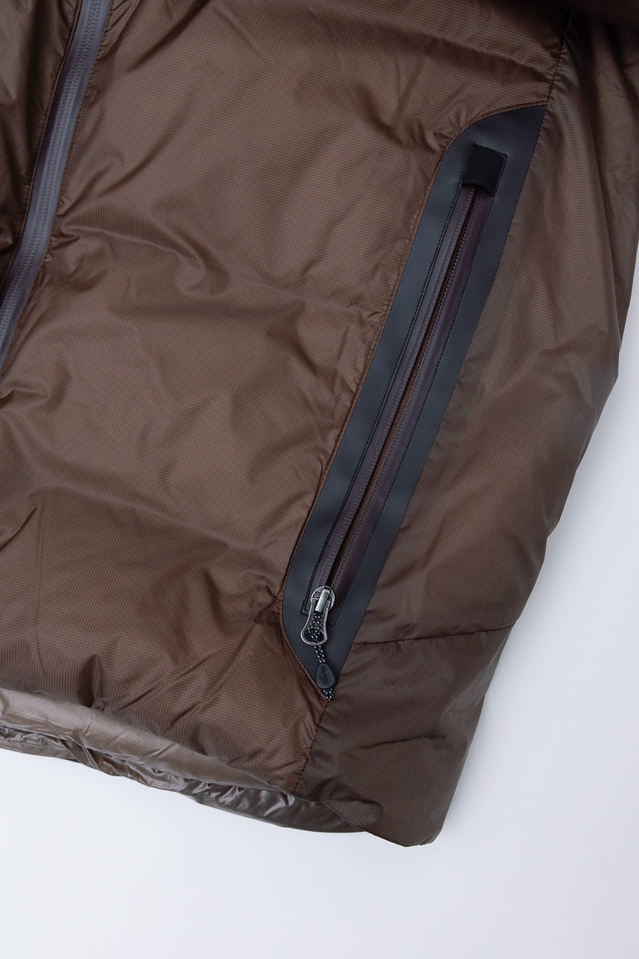 Aurora Light Down Stand Collar Jacket Mikami - Brown