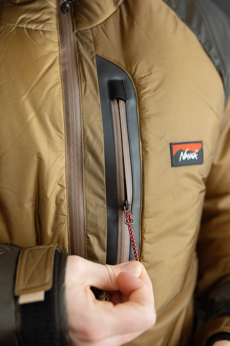 Aurora Light Down Stand Collar Jacket Mikami - Coyote