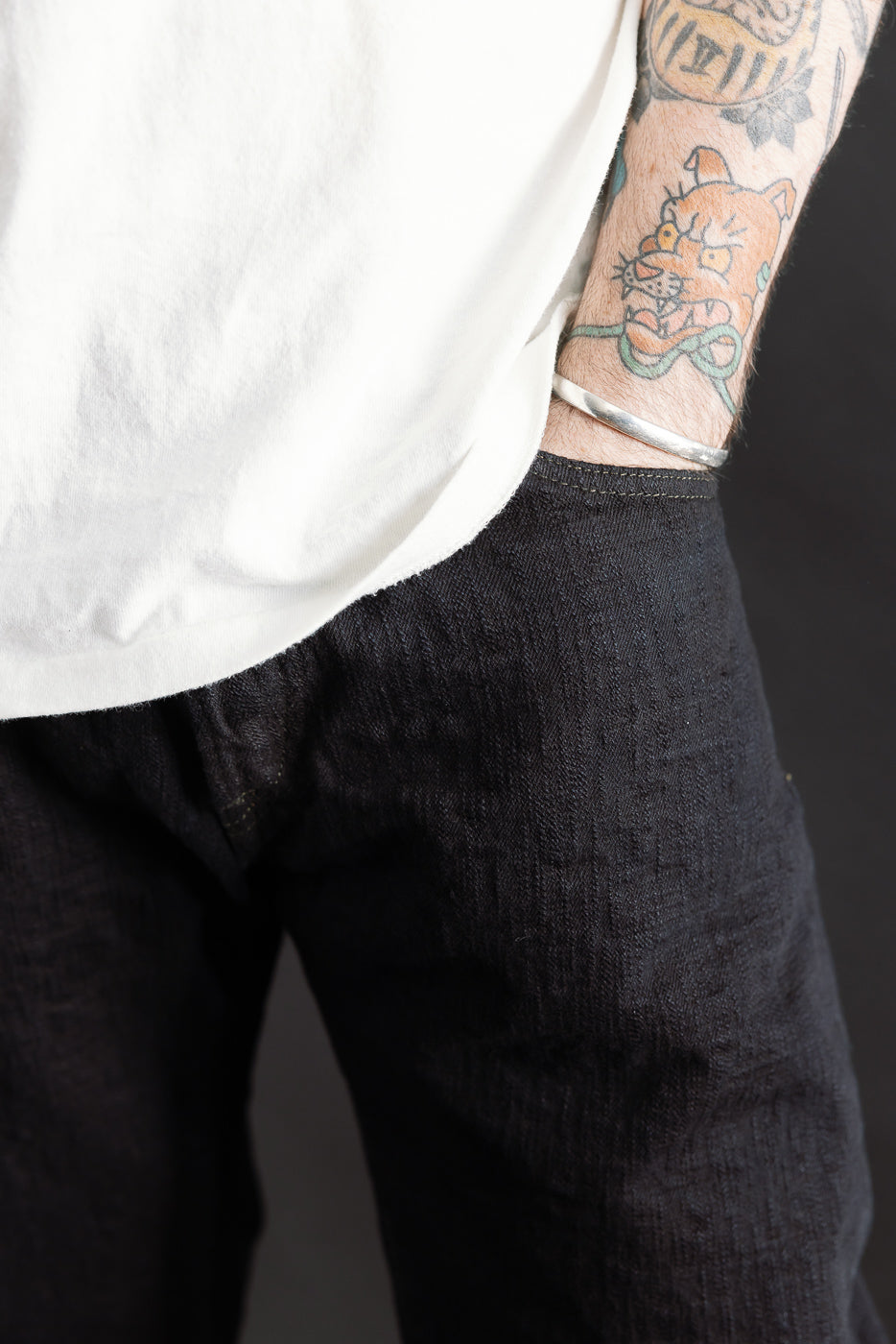 277BUM-KR - 17oz Bumpy Denim Kuro - Just Right Straight | Dant