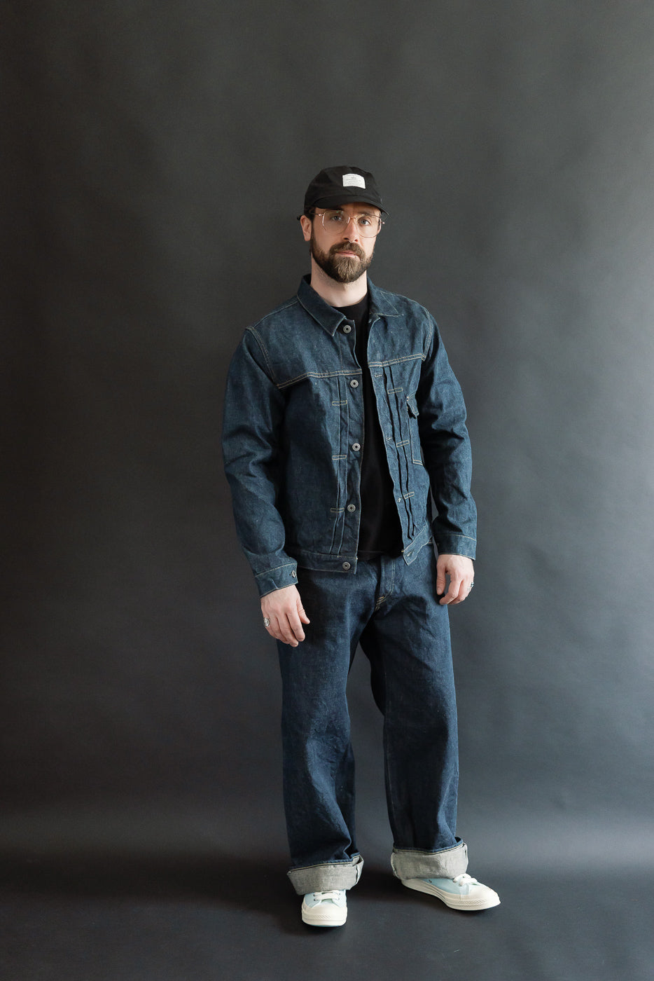 Full body front view of male model 5'9