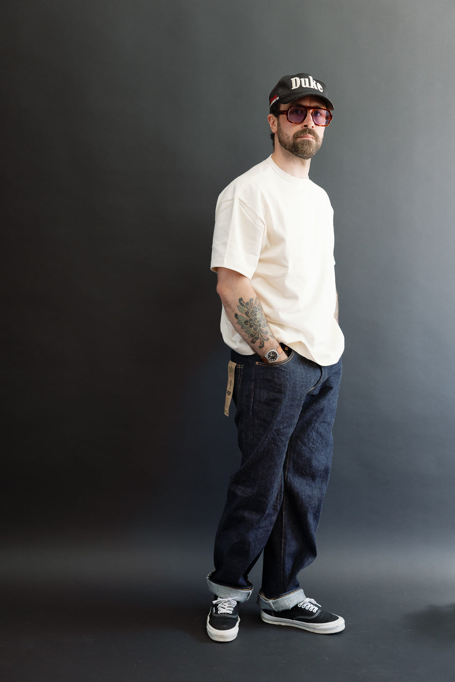 Full body, side view of a male model, 5'9