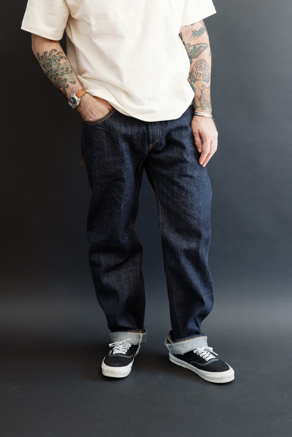 Full body front view of a male model, 5'9
