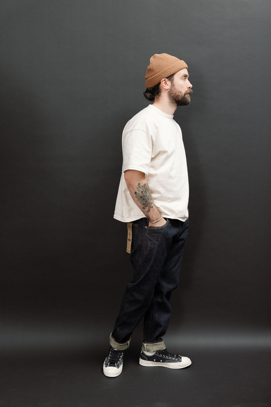 Male model, 5'9