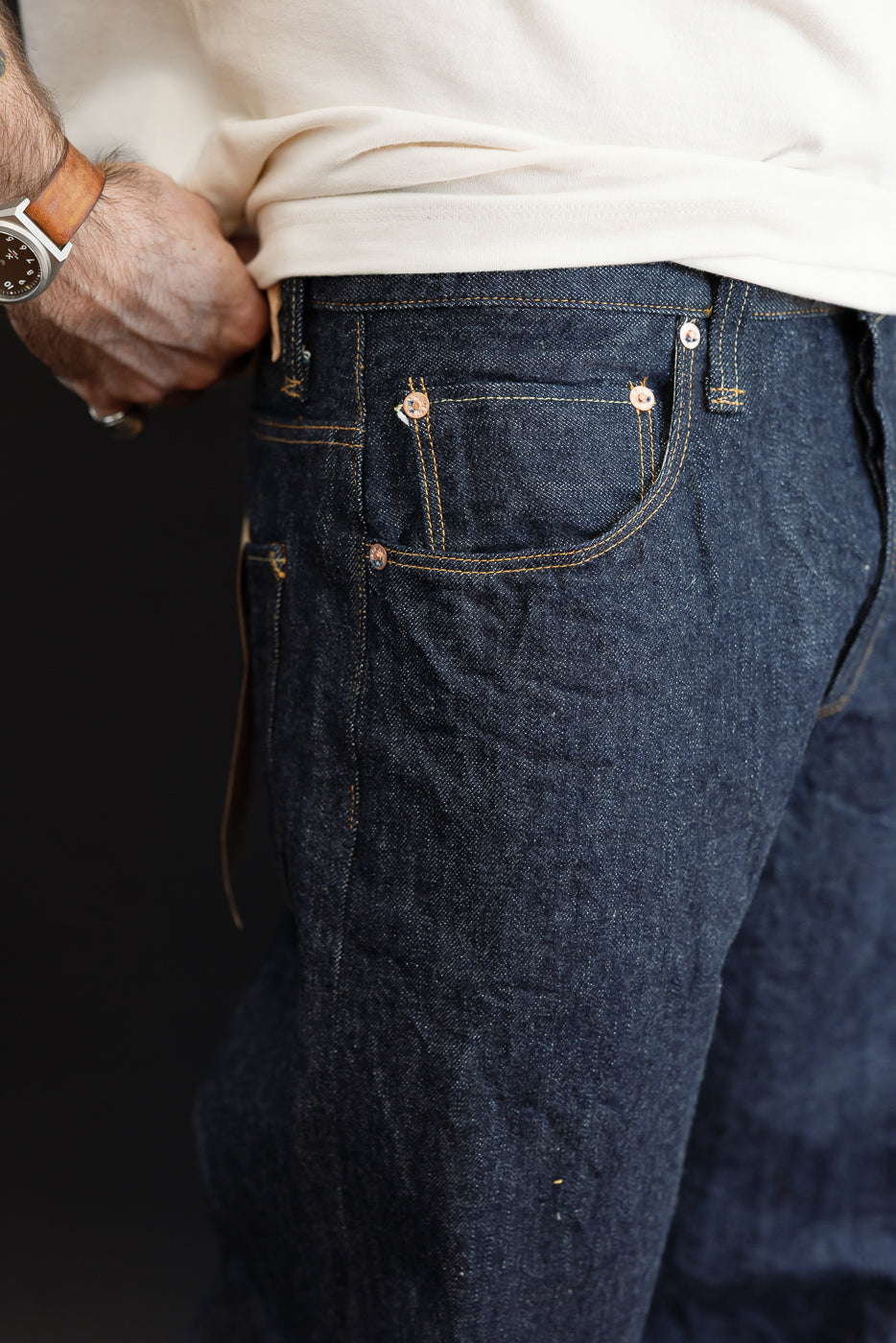 Close-up of male model, 5'9