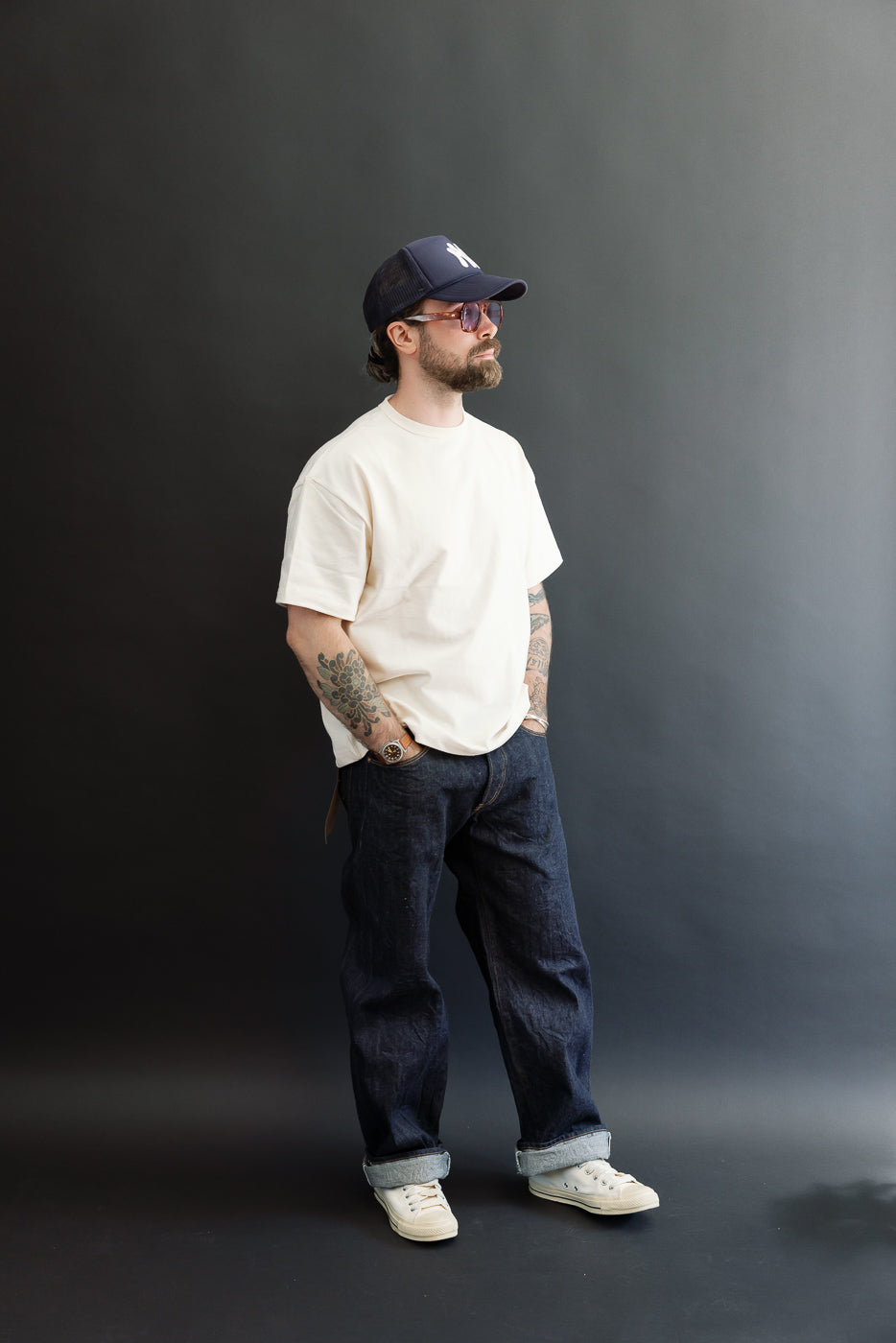 Full body side view of male model, 5'9