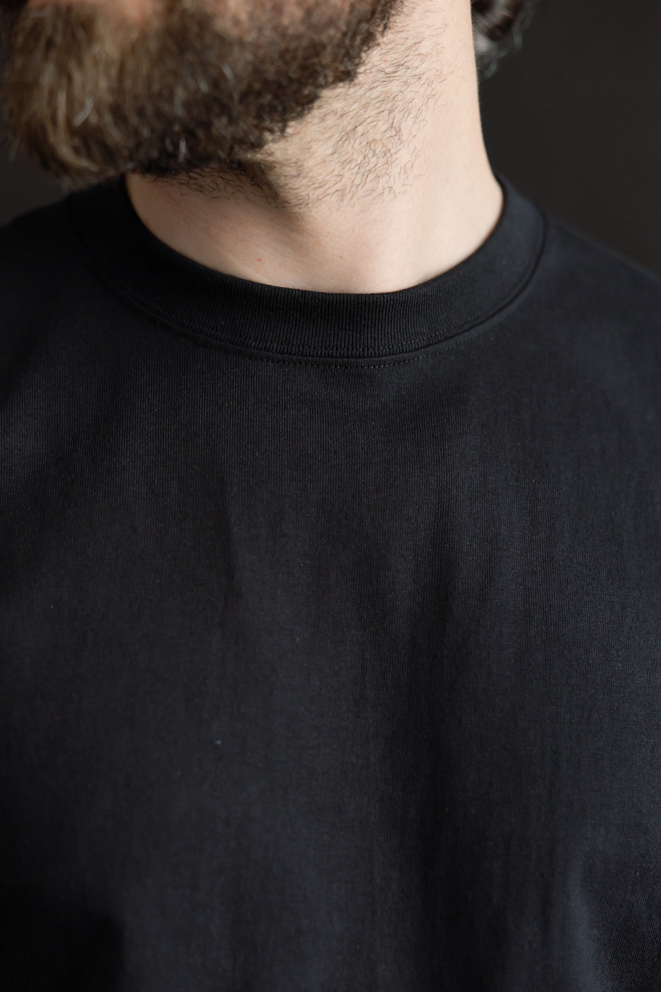 Close-up of male model, 5'9