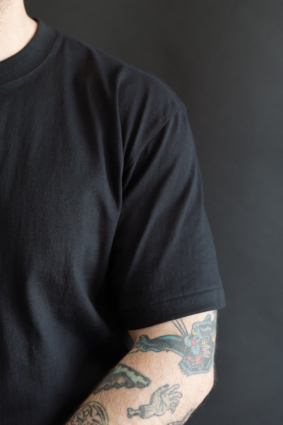 Close-up of male model, 5'9