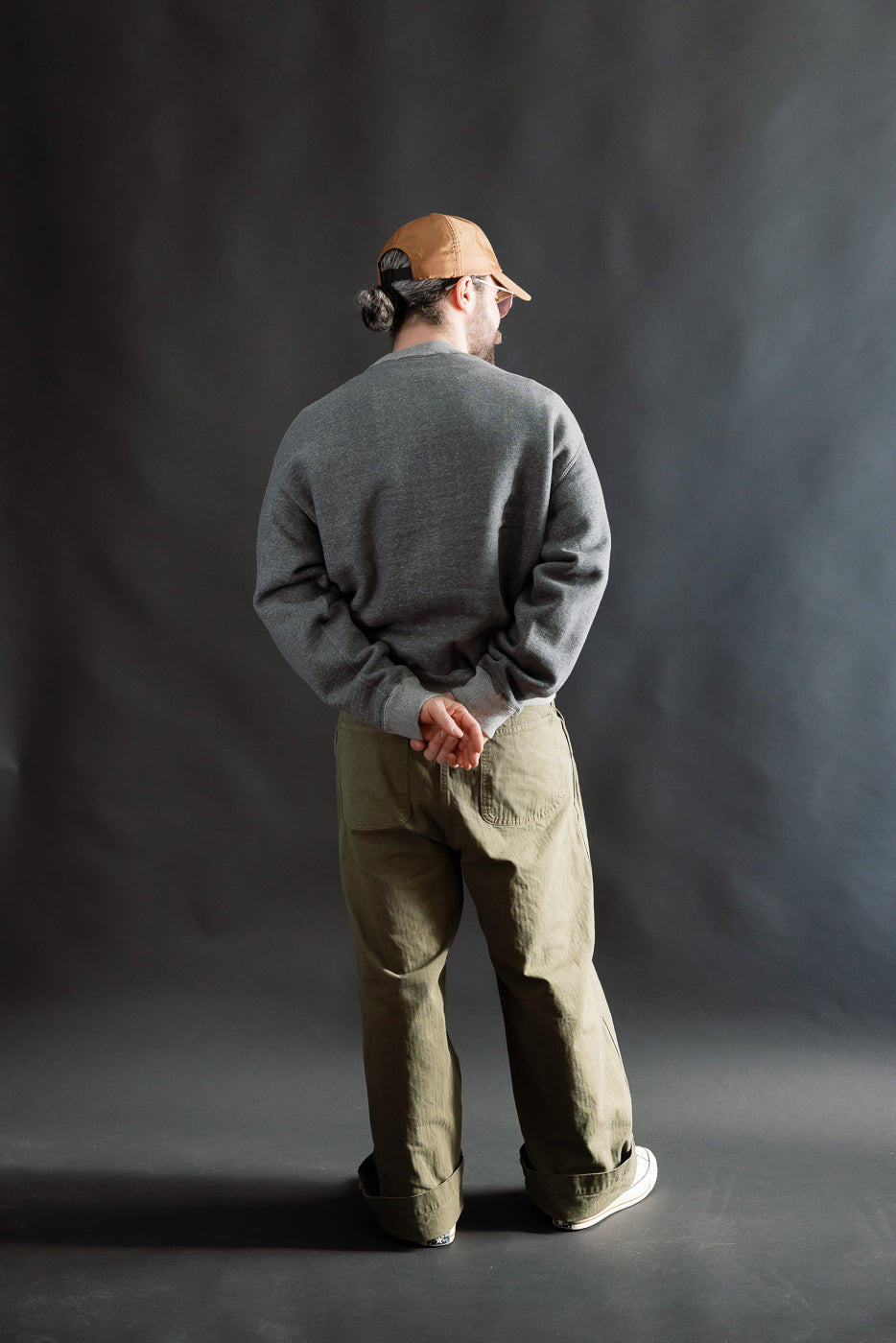 01-0041-60K - Relaxed Fit Densely Knit Sweatshirt - Charcoal Gray