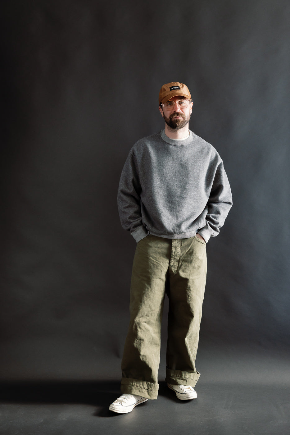 01-0041-60K - Relaxed Fit Densely Knit Sweatshirt - Charcoal Gray