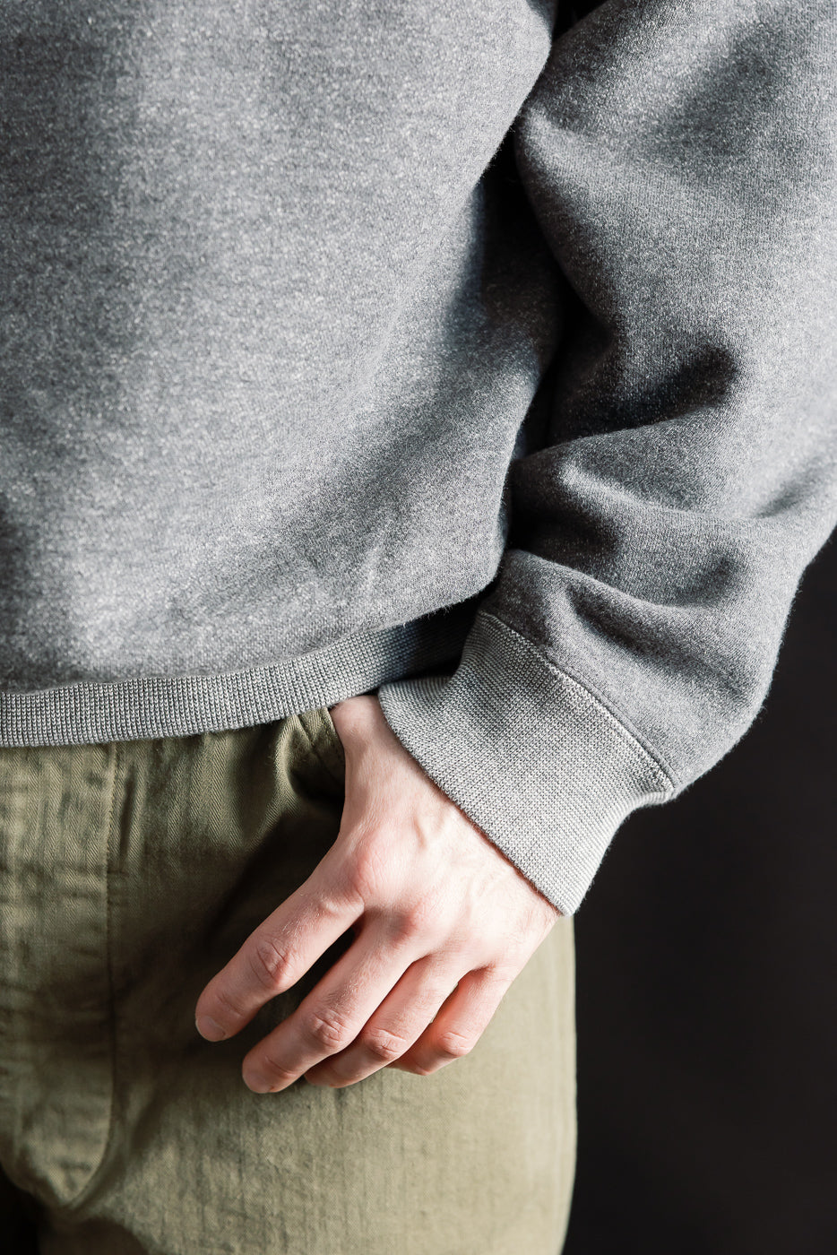 01-0041-60K - Relaxed Fit Densely Knit Sweatshirt - Charcoal Gray