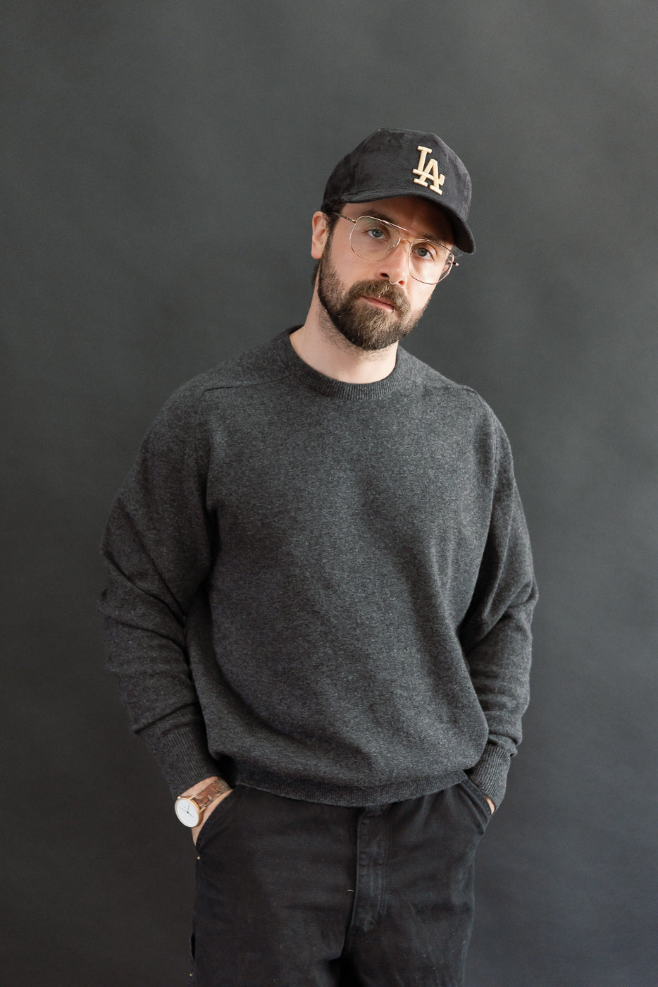 01-0050-60 - Simple Wool Crewneck Sweater - Charcoal Gray