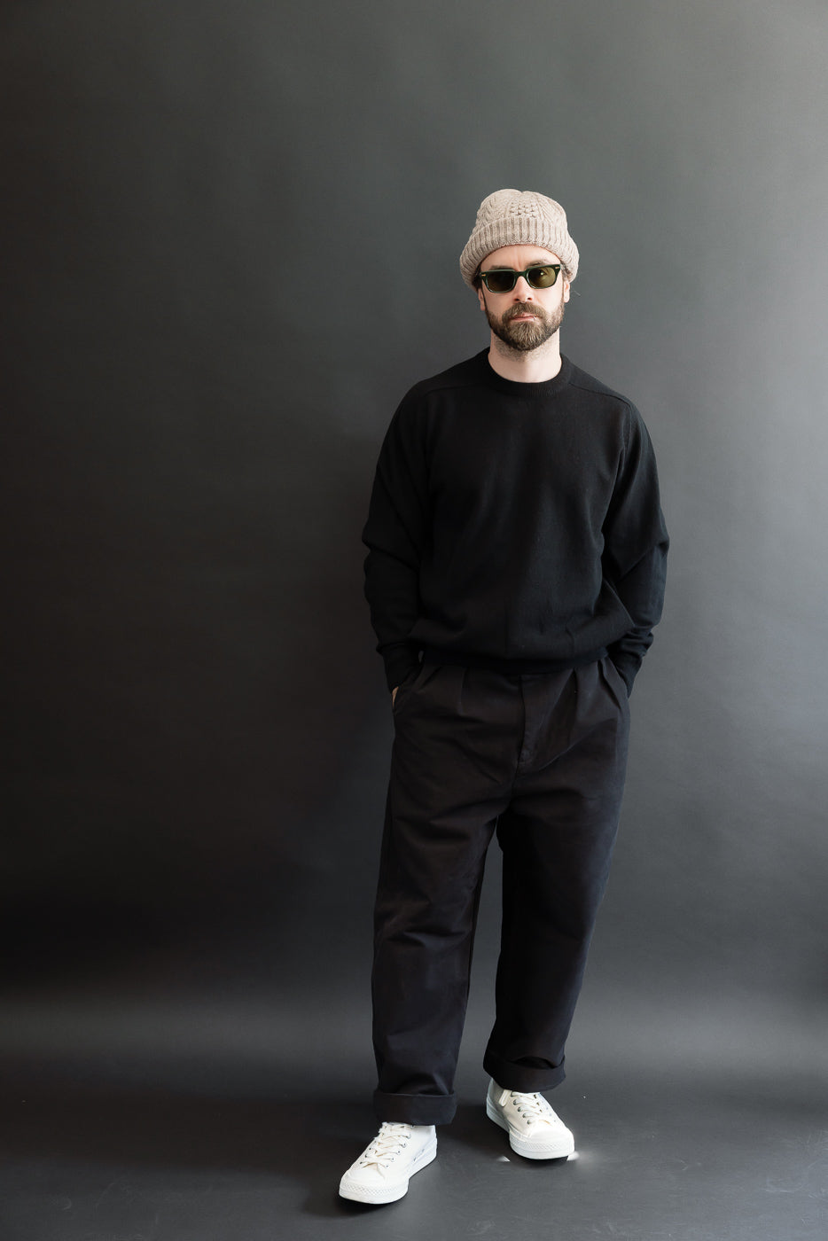 Full body front view of a male model, 5'9