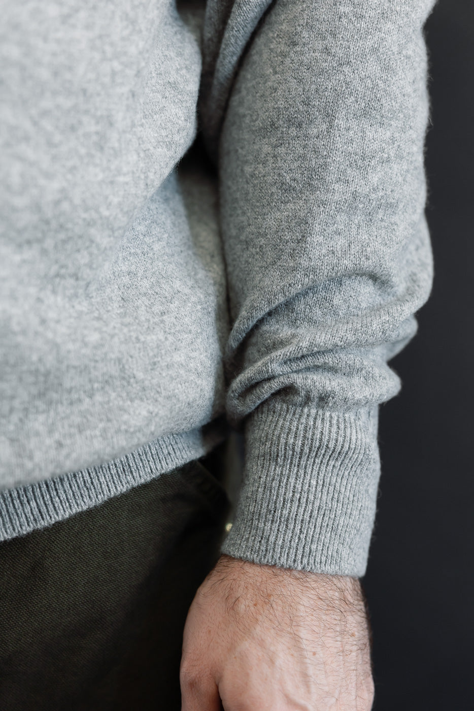 Close-up of a male model (5'9