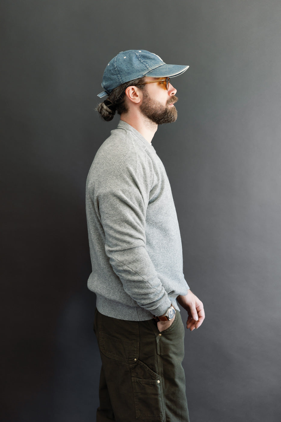 Side view, full body of a 5'9