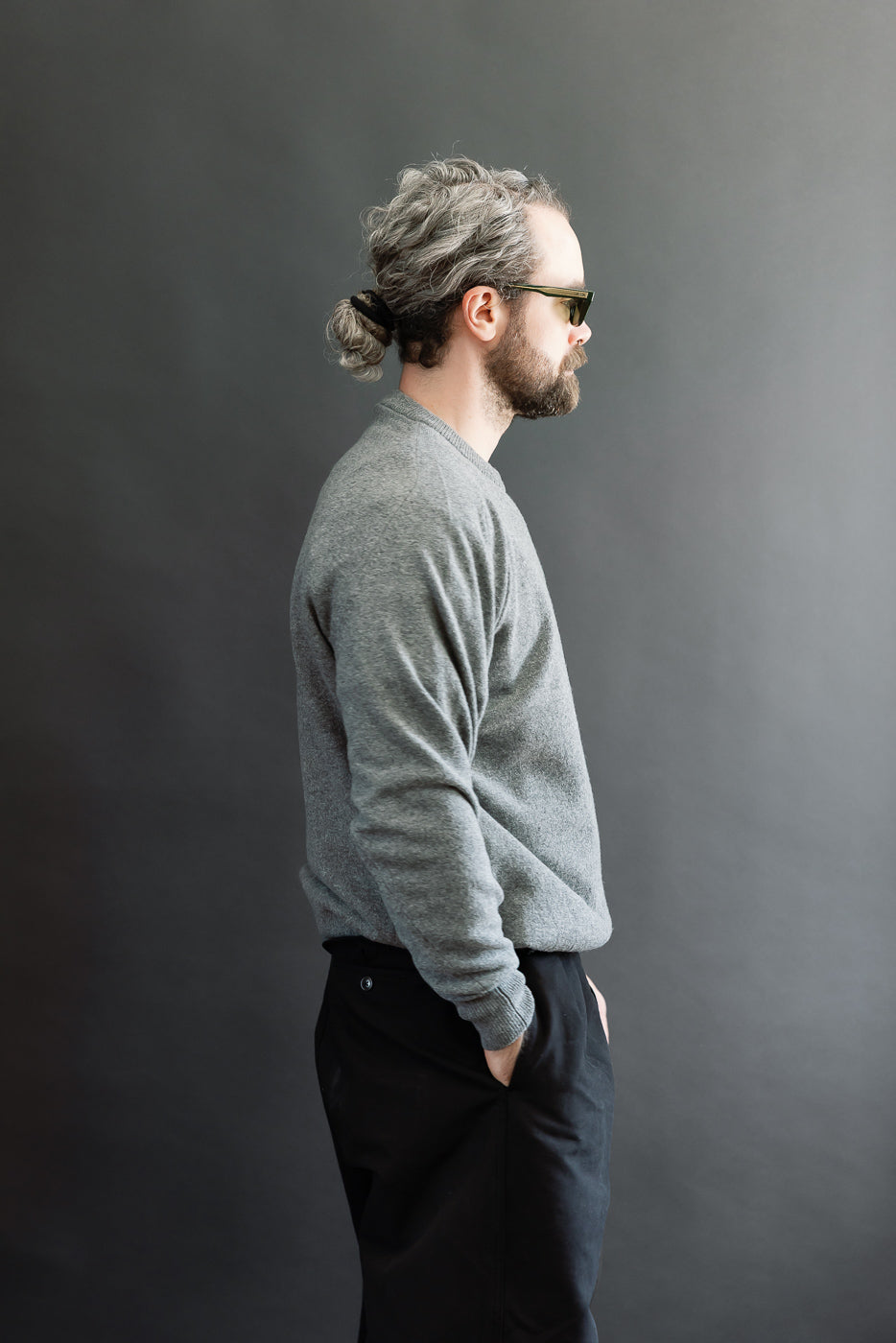 Full body profile view of a male model, 5'9
