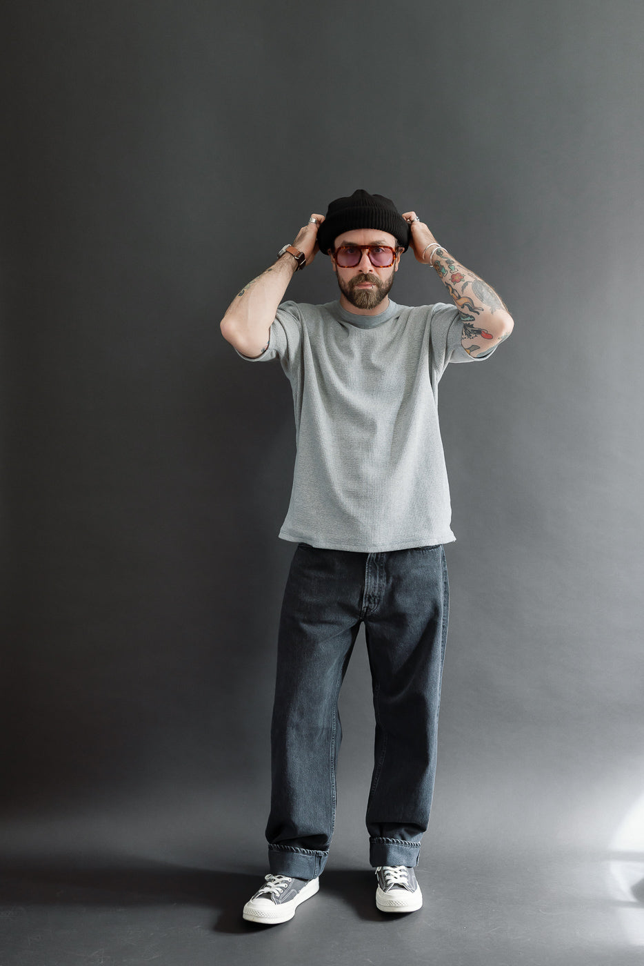 Full body front view of a 5'9