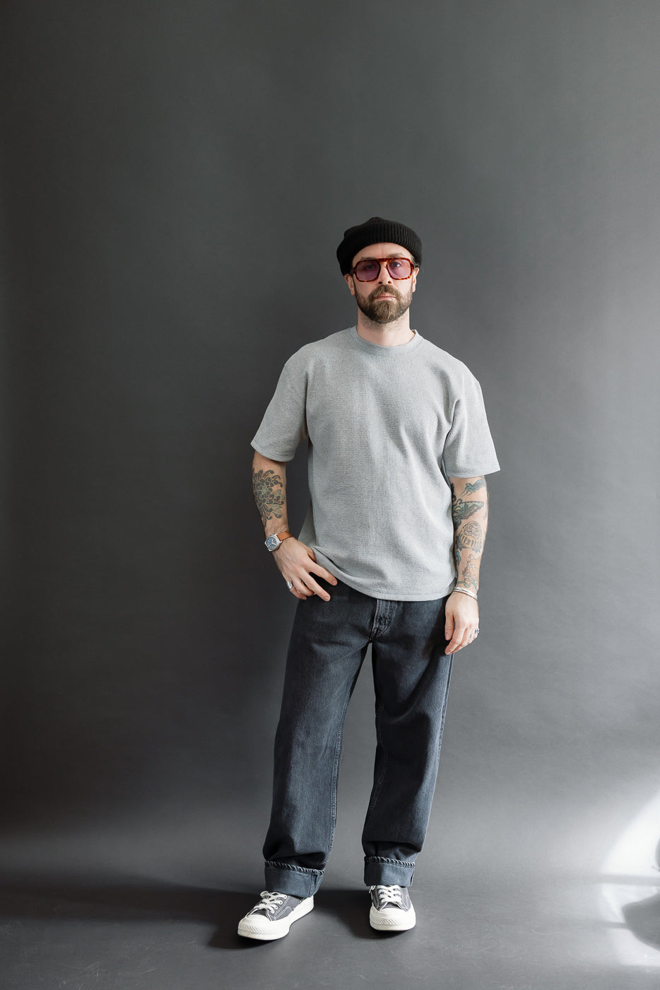 Full body front view of a 5'9