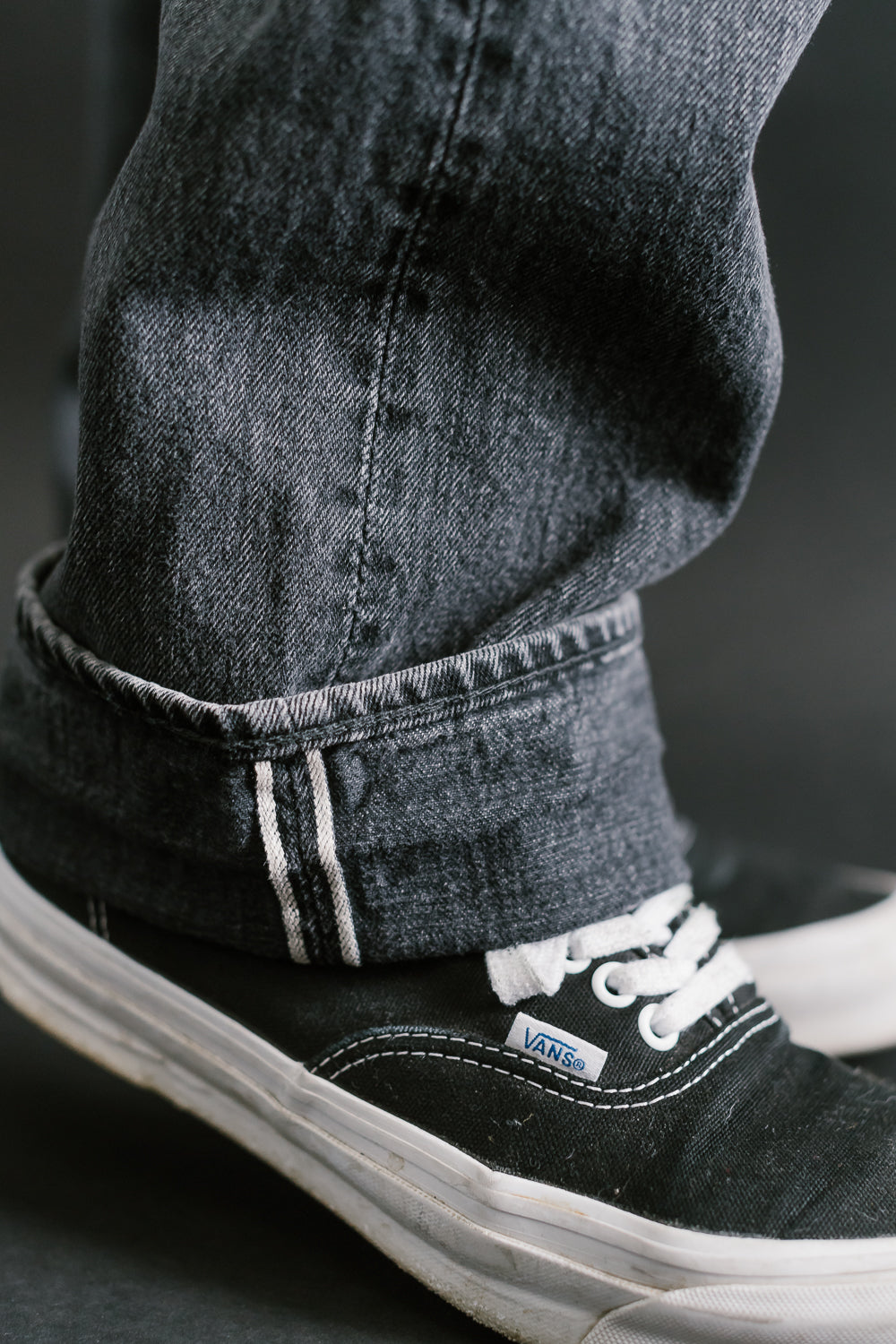 01-1050W-D61S - 105 - Standard Fit Selvedge Denim - Black Stone